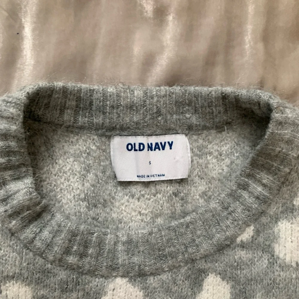 Old Navy sweater size small 🩶 - Picture 4 of 7